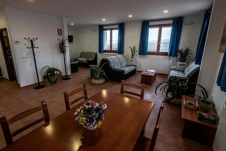 Albergue Turistico Tierras Altas Fuentes de Magana Zewnętrze zdjęcie